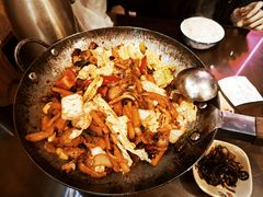 -富正毅三下锅·湘西韵味(天门山索道店)