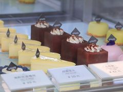 -UNI UNI(环亚凯瑟琳店)