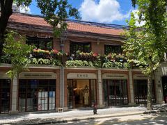 -Golden Lily河内巴黎法越料理餐厅(建国西路店)