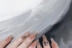 -EAST日式美甲美睫沙龙