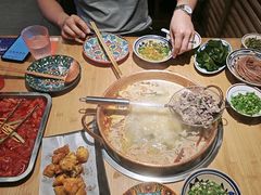 -洱火云南酸菜牛肉火锅(石景山当代商城店)