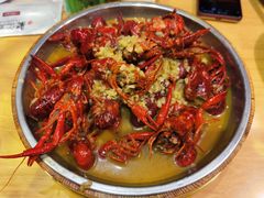 蒜蓉龙虾-聚汇三少·龙虾·中餐厅(莫邪路新天地店)