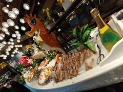 -领鲜活海鲜榴莲自助火锅(东门店)