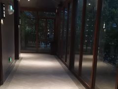 -忆江南·临江鱼馆