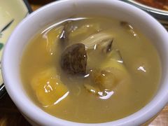 -杨记山珍鸡煲菌汤锅