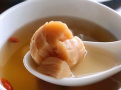 羊肚菌肉汁炖花胶-广州柏悦酒店·悦景轩·粤菜餐厅