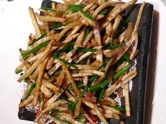 瓦片香酥芋丝-铁道茶苑.色稷餐厅(莲花南路店)