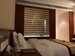 -兴芮温泉度假区