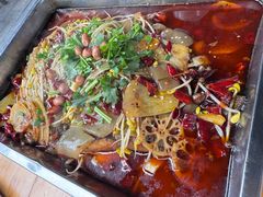 -万州烤鱼江湖菜(圣地阳光店)