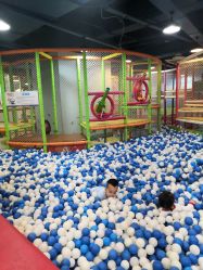 -咔叮卡丁·儿童室内赛车馆