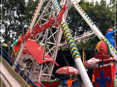 -顺德大良半月城游乐场