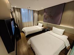 -IU酒店(北京通州环球度假区梨园地铁站店)