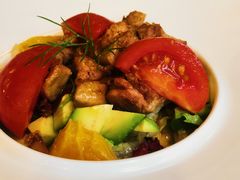 牛油果鹅肝色拉-红房子西菜馆(淮海中路店)