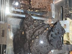 -VENCHI 闻绮(上海佛罗伦萨小镇店)