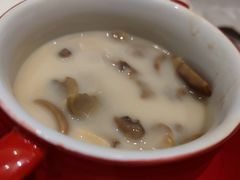 鸡茸蘑菇汤-必胜客(远大路店)