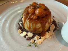 -Chom Cafe and Restaurant