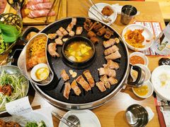 -江南猪肉商会无限续吃(弘大店)