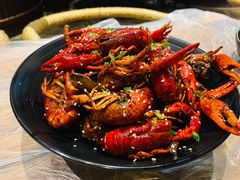 -巴厘龙虾·榜首油焖大虾(音乐学院·沿江酒馆店)