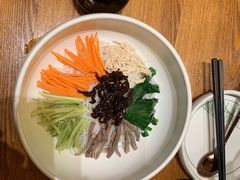 鸡丝凉米线-云海肴·汽锅鸡·云南菜(苏州中心店)