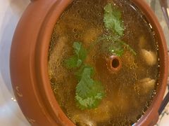 野生菌汽锅鸡-小厨子私房菜·云南美食店