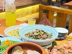 -老滇山寨•云南特色菜•地方菜•民族风情歌舞表演(金碧店)