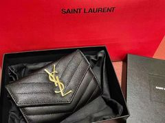 -小飞侠奢侈品回收 寄卖 养护(宝山宝龙广场店)