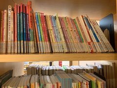 -漕河泾街道图书馆(漕河泾社区文化活动中心店)