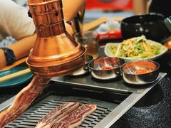 -臻牛烤肉