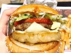 -The Habit Burger Grill 哈比特汉堡(爱琴海店)