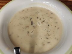 传统口味蘑菇浓汤-萨莉亚意式餐厅(河东万达店)