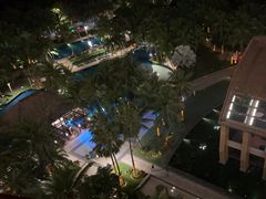-三亚湾海居铂尔曼度假酒店