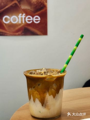 成都的咖啡店越来越卷了,而且卷得越来越好看