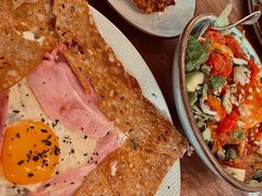 鸡蛋蘑菇熏肉荞麦可丽饼-RAC BAR(安福路店)