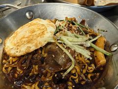 炸酱拉面-富乐满韩国正宗炸鸡韩国料理(虹泉路店)