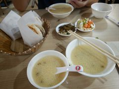 -闫家驴肉老店(华电一校店)