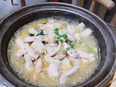 -极有家小鱼小鸡石锅煲(佳兆业店)