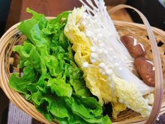 -同仁四季椰子鸡(宝安壹方城店)