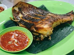 -明记烧鱼美味店