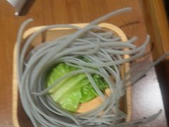 -野山舂·贵州现舂酸汤火锅(鸿通城店)