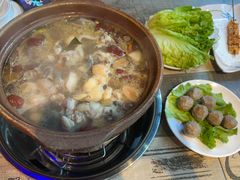 -东记炭炉·海鲜鸡煲(龙华店)