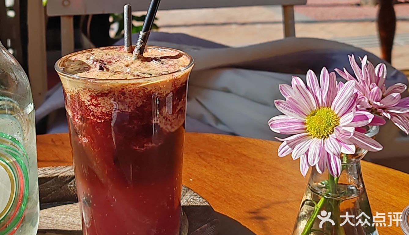 不要轻易在咖啡店吃甜品[可怜]