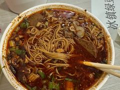 -崇州余荞面(落虹桥店)