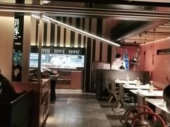 大堂-初蓉丨遇见新川菜(亲贤街荣耀店)