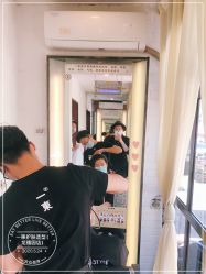 -一東造型烫发染发