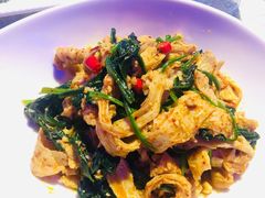 -巴特餐饮6加1音乐餐吧·新疆菜
