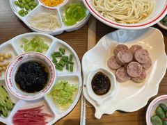 老北京炸酱面-方砖厂69号炸酱面·烤鸭(前门鲜鱼口店)
