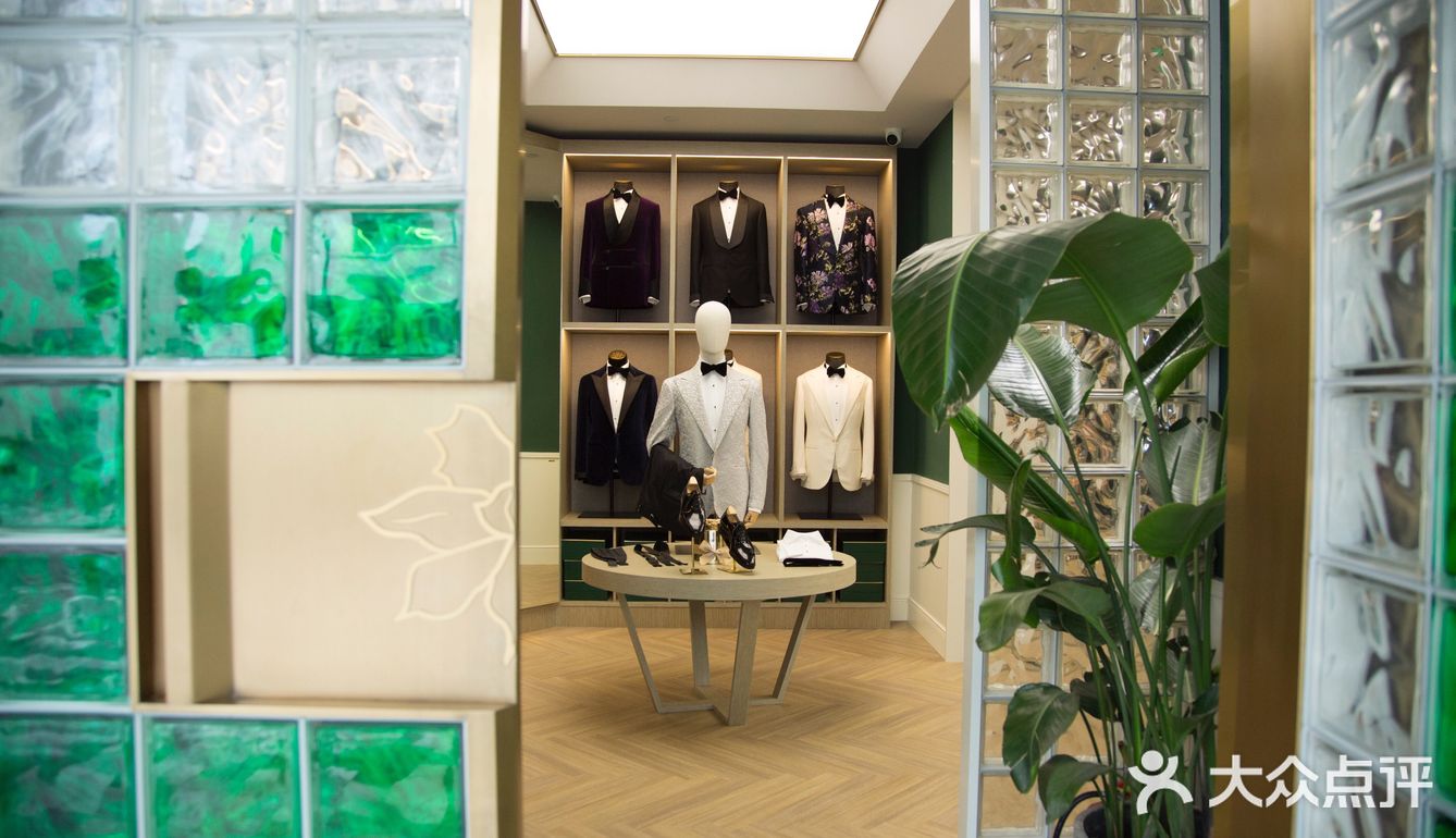 国内定制西装非他莫属