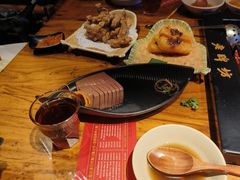 -老牌坊云南鱼豆花火锅(哈西万达店)