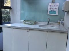 -维乐口腔(格林门诊长宁店)