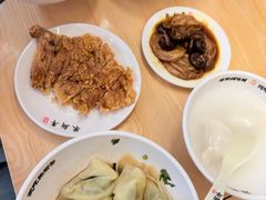 -朱新年·苏式汤团·面点(北寺塔店)